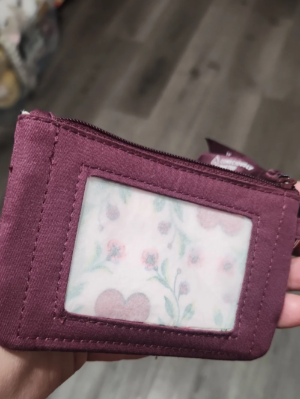Vera Bradley Heart Floral Coin Pouch NWT - Picture 2 of 5